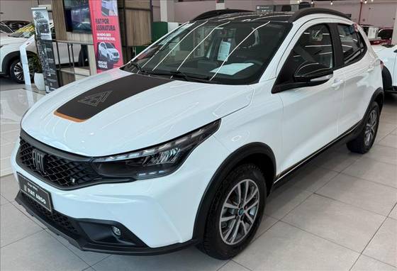 FIAT ARGO 1.3 FIREFLY FLEX TREKKING CVT FIAT ARGO 1.3 FIREFLY FLEX TREKKING CVT